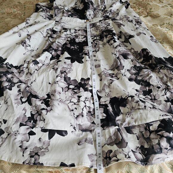 NWT Lane Bryant Sun Dress 18 Black Gray White Floral Surplice Fit - Picture 7 of 9
